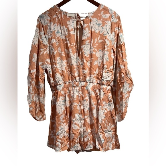 Blush Peach Floral Print Romper Bell Sleeve Small - Picture 4 of 10